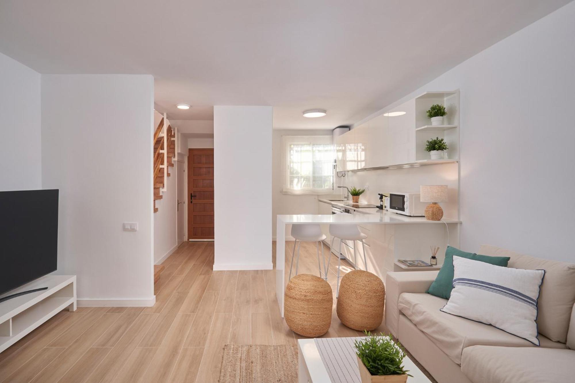 Timon Suites San Agustin Bagian luar foto